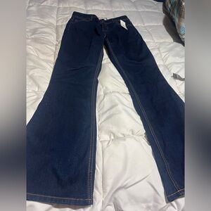 Womens jeans. New with tags